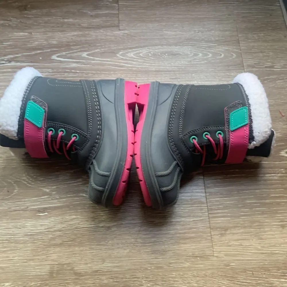 Cat & Jack Thermolite ecomade Target size 7 winter boots preloved ❤️